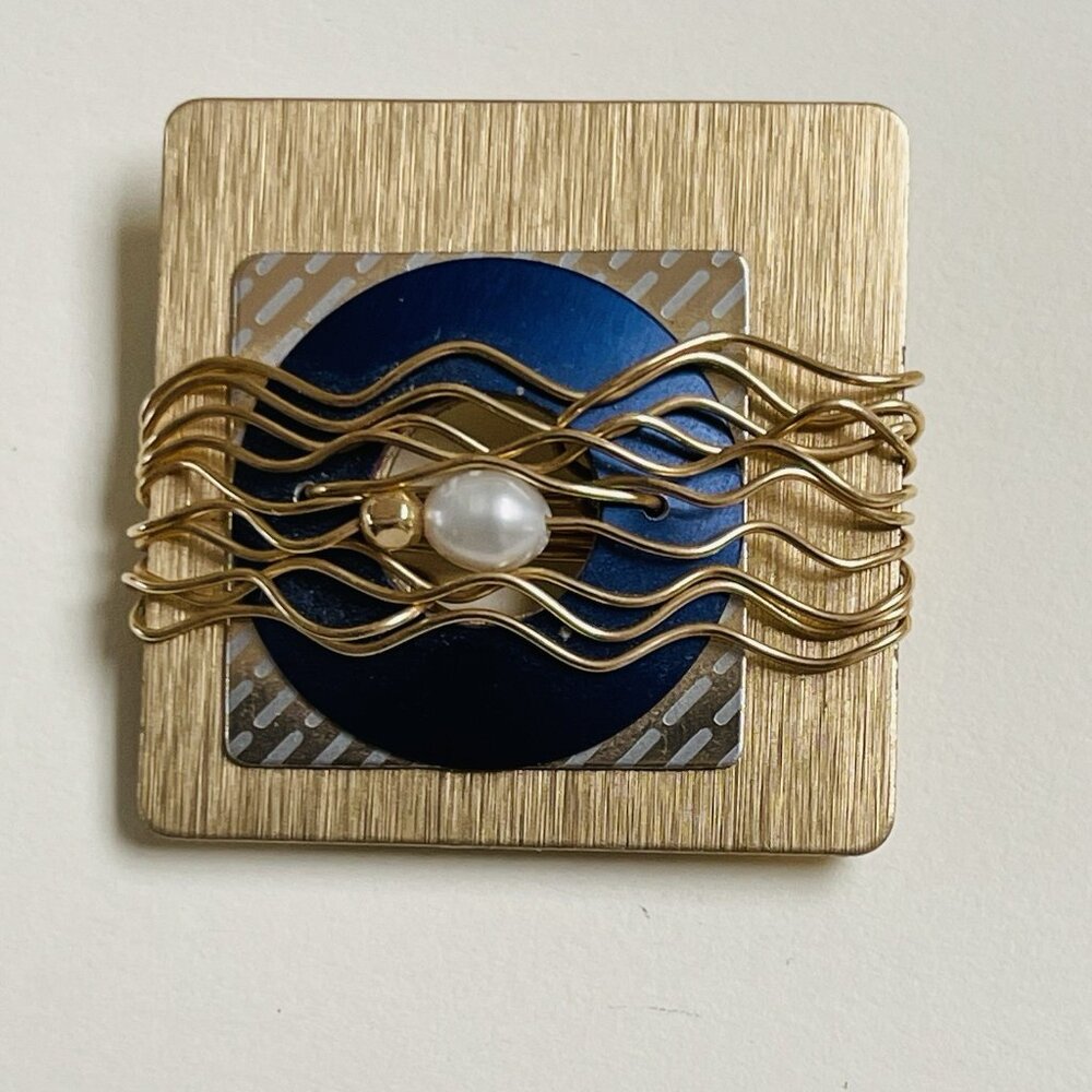 Brooch Pin Handmade Beaded Wire Decorative Statement Jewelry Wave Grunge